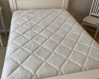 Bassett full size bed