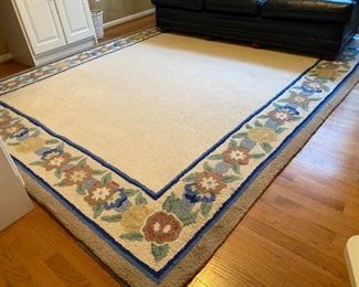 8' x 10" Area rug