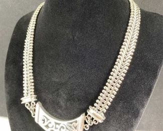 925 Silver Elegant & Heavy Necklace w/ Pendant