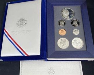 1993 Prestige US Proof Coin Set w/ Silver Dollar