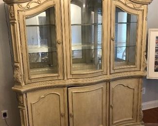 Lighted China cabinet. Matches table and chairs.