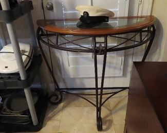 Half moon entry table
