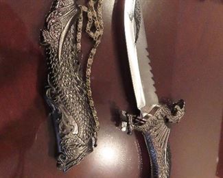 Dragon Knife with Shield 