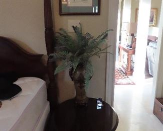 Side Table - Floral Arrangement