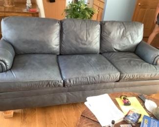 Ethan Allen Leather sofa…gently used. Presale $125
