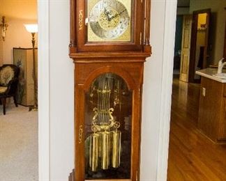 Ethan Allen Grandfather Clock, Westminister Chimes & Hermle Works