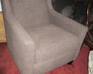 ART VAN chair ... like new condition