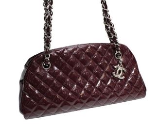 main BURGUNDY CHANEL BOWLING BAG