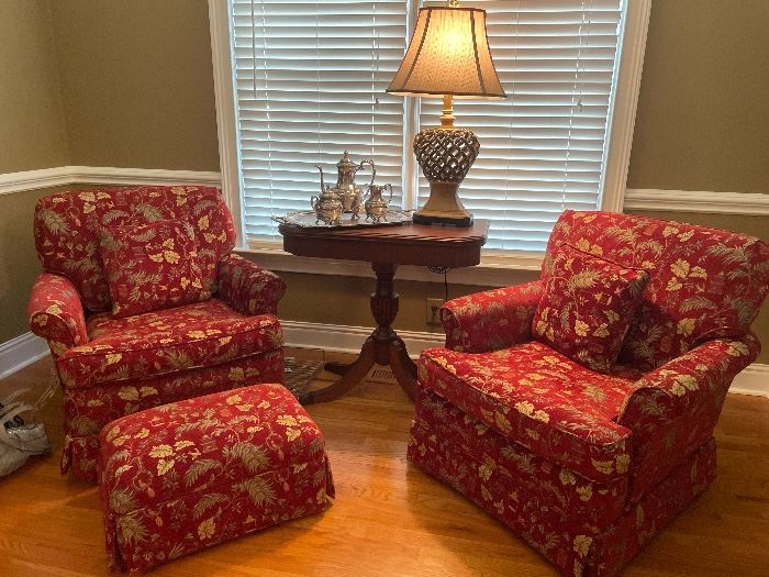 Red Floral Upholstered Chairs & Ottoman;  Mahogany Flip Top Table bt Franklin 33L x 16D x30H, Twi resin Table Lamps