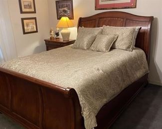 Sleigh Bed
