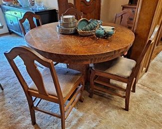 Antique Tiger Oak Dining Room Set--6 Chairs, 2 Leaves