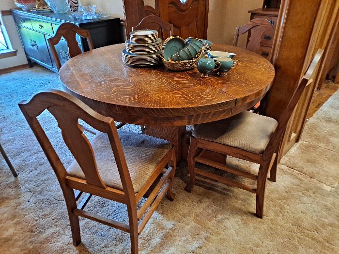 Antique Tiger Oak Dining Room Set--6 Chairs, 2 Leaves