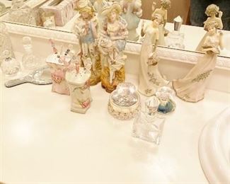 Figurines, perfume bottles