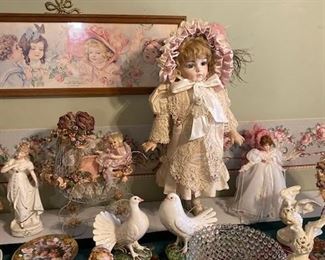 Dolls, collectibles