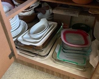 All sorts of kitchen baking dishes