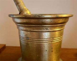 Item 275:  Vintage Brass Mortar & Pestle:  $16 