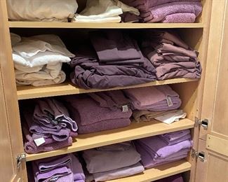 Ton's of King bedding and towels- All $1 each pc.