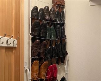 Large Selection of mens sz 12 shoes