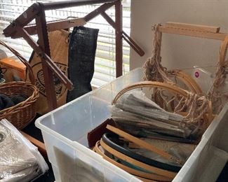 embroidery hoops 
Needle work frame