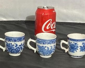 #23 - (3 pieces) 18th to early 19th c blue & white export cups.
More photos: https://flic.kr/s/aHsmWo4w4R
2.5”tall.