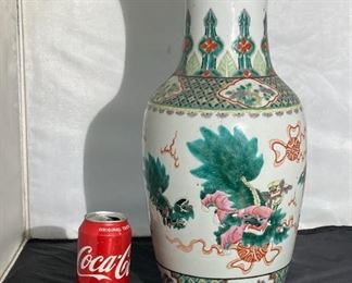 #44 - 19th c. Famille rose ‘foo dogs’ vase.
More photos: https://flic.kr/s/aHsmWoepJ2
18”tall x 8”wide. Has a crack that runs from mouth to foot, with a horizontal crack and break running from the mid section.