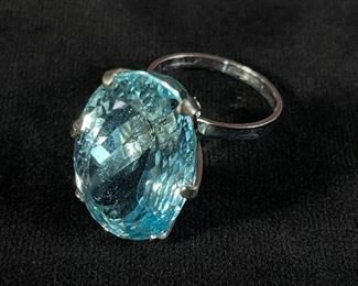 25 carat aquamarine in white gold