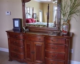 Triple Dresser