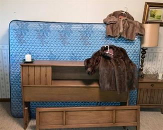Broyhill Premiere Design Headboard/Footboard and matching Night Stand