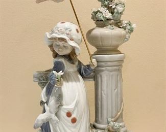 Lladro Figurine