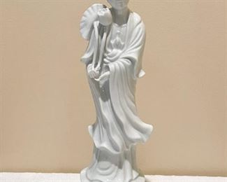 Blanc de Chine Porcelain Quan Yin Guanyin Statue