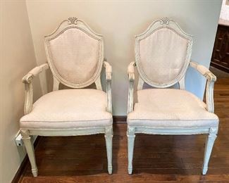 Pair of Vintage Armchairs (great frames, need reupholstering)