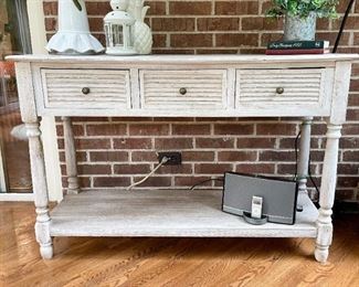 Cottage Style Console Table with 3 Drawers