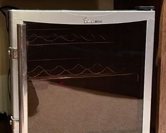Magic Chef Wine Refrigerator
