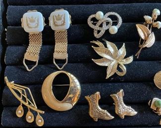 Brooches & Cuff Links