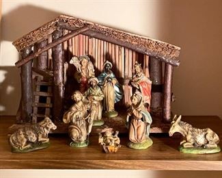 Christmas Decor - Vintage Nativity