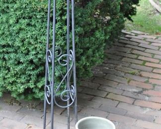 51" Trellis and Planter with Stand