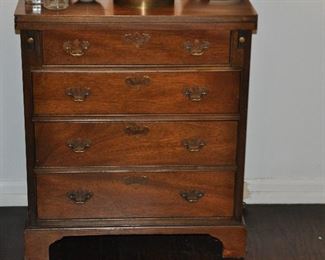 Vintage 4-Drawer Chest with Expandable Top, Brass Hardware, 26"w x 30"h x 13"d