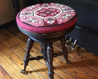 NEEDLEPOINT PIANO STOOL