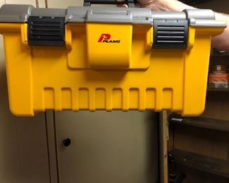TOOL BOX