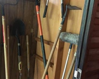 POLE SAW & OTHER GARDEN TOOLS