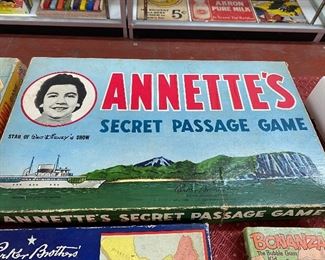 Walt Disney's Annette's Secret Passage Game