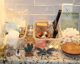 CANDLES/KNICKKNACKS