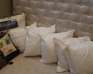THROW PILLOWS