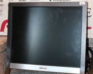COMPUTER MONITOR