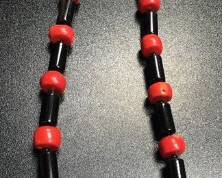 Onyx and coral Necklace