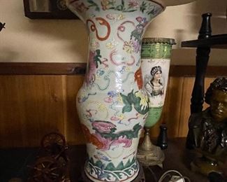 Chinese Vase Lamp 