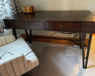 Desk perfect for the small space 
