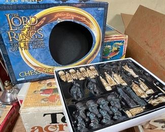 Lord of the rings chess set 
