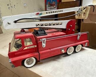 Very cool Structo fire engine 