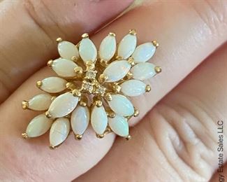 14k gold and opal ring